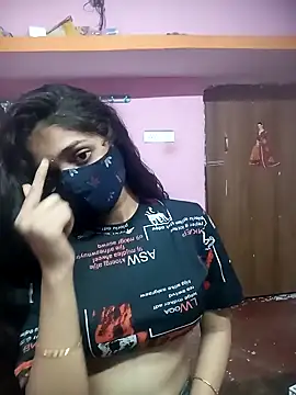 Snapshot of Cute-Simmi chatting on December 23, 6:44 am Cute-Simmi online show from December 23, 6:44 am