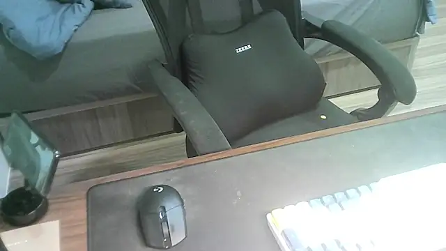 Ryan67533 online show from October 31, 1:23 pm