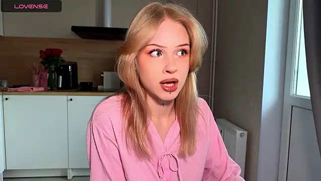lisa barbie online show from May 16, 9:17 am