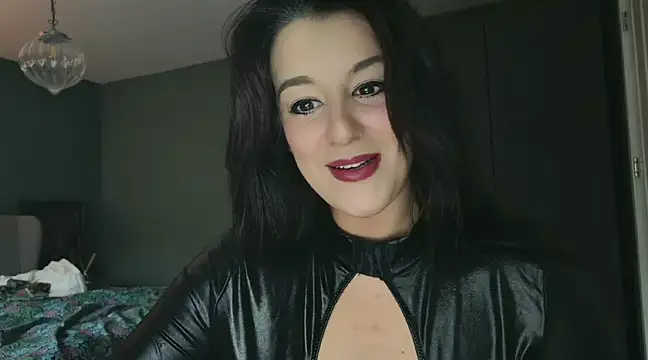 Snapshot of flatwhite0 chatting on December 18, 9:25 am flatwhite0 online show from December 18, 9:25 am