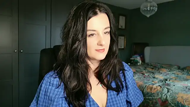 flatwhite0 online show from February 5, 10:09 am