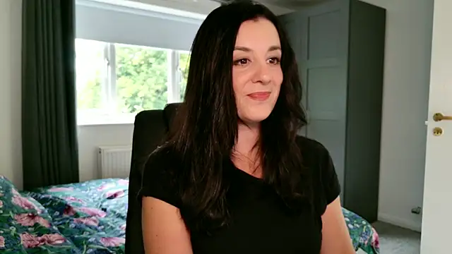flatwhite0 online show from June 13, 6:06 pm