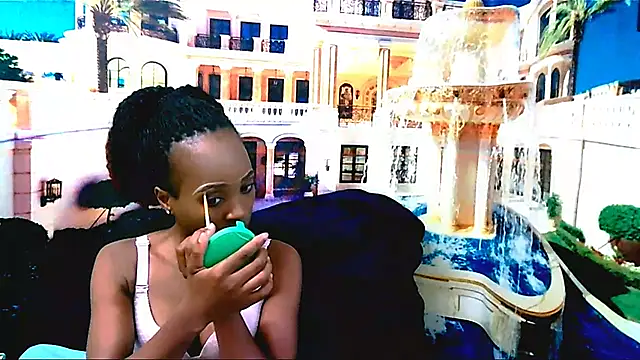 EbonyCreamy69 online show from December 11, 6:47 am