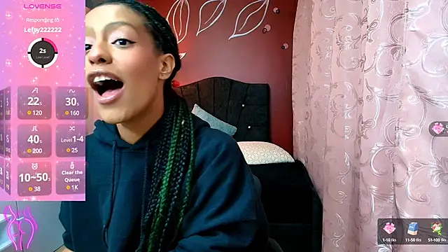 Zia Green online show from December 21, 12:06 pm