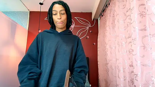 Zia Green online show from December 30, 11:37 am