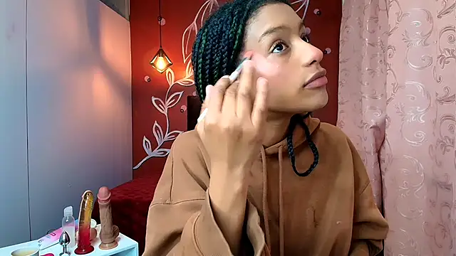 Zia Green online show from January 12, 5:03 am