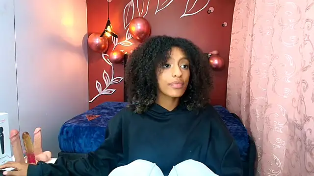 Zia Green online show from January 25, 3:30 pm