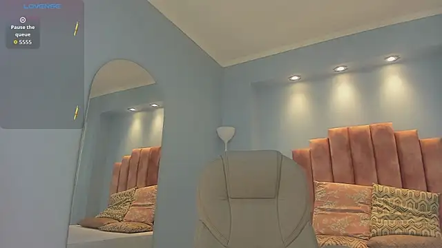 Snapshot of lou_rosse_ chatting on April 10, 8:35 pm lou rosse online show from April 10, 8:35 pm