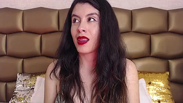 Snapshot of JaneLondon chatting on December 4, 6:50 pm JaneLondon online show from December 4, 6:50 pm