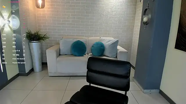 Snapshot of IrinaPortman chatting on March 13, 7:39 pm IrinaPortman online show from March 13, 7:39 pm