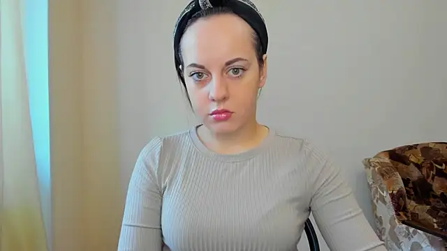 Sabrina Lavv online show from September 19, 8:05 am