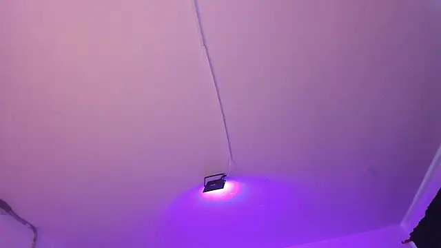 Amy Kiitty  online show from December 16, 12:54 pm