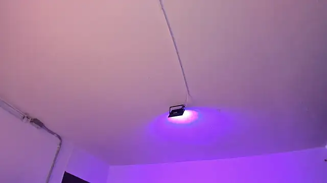 Amy Kiitty  online show from December 20, 12:45 pm