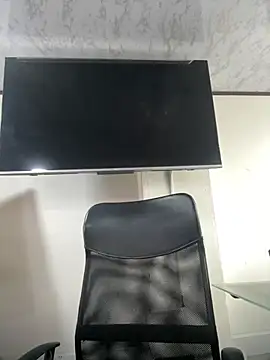 Amy Kiitty  online show from May 8, 1:16 pm