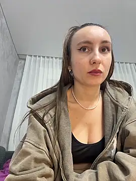 viviandaimond1 online show from February 11, 7:30 pm