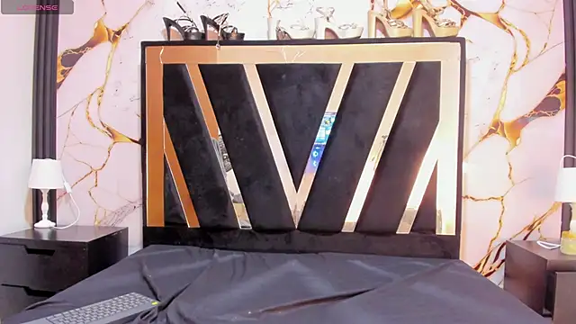 KarinaSimonz online show from January 7, 8:00 pm