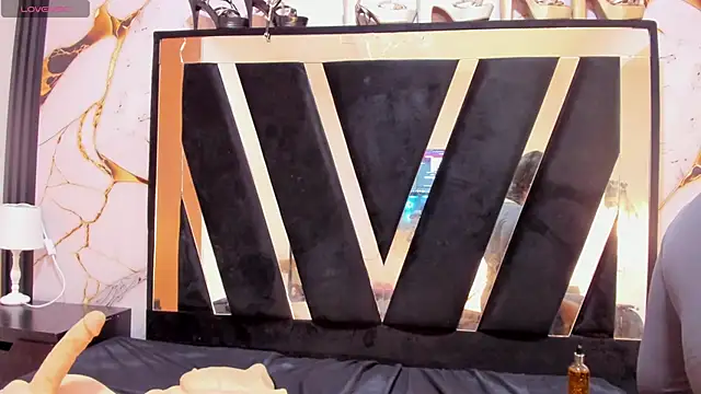 KarinaSimonz online show from January 8, 8:00 pm