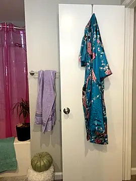 GoldieBakeman online show from September 18, 4:09 pm