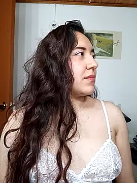 Emi chik online show from October 12, 10:58 am