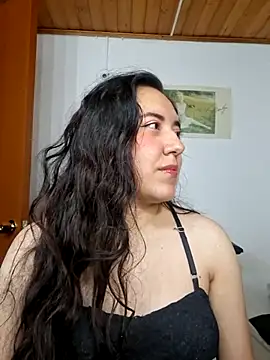 Emi chik online show from February 26, 10:03 am