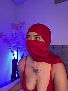 Sweet hot mia online show from May 3, 1:50 pm
