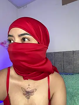 Sweet hot mia online show from May 7, 2:11 pm