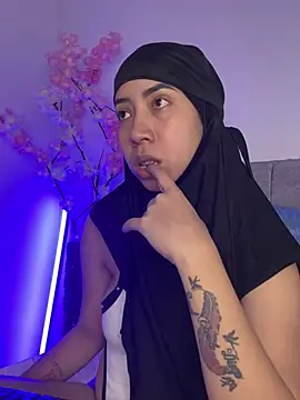 Sweet hot mia online show from May 12, 1:30 pm