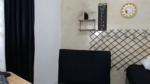 Dakota SweetX online show from September 11, 4:01 am
