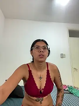 Argentiiniita online show from February 2, 1:41 pm