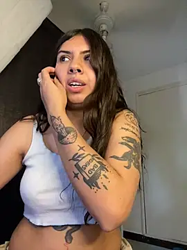 Argentiiniita online show from November 26, 10:00 pm