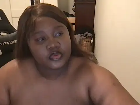 explosivekitty69 online show from September 23, 3:53 am