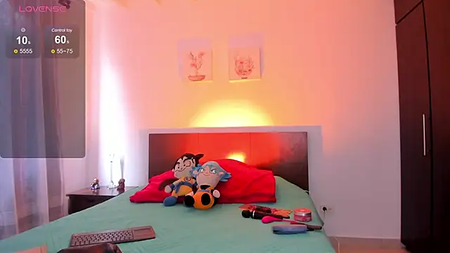 GabyButtler1 online show from December 3, 6:06 pm