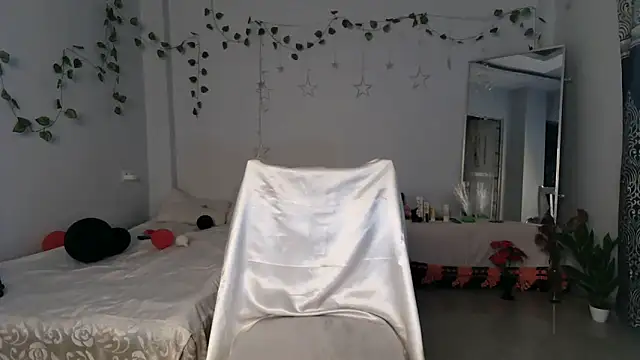 Snapshot of jenny-ki-bella chatting on February 1, 7:29 am jenny-ki-bella online show from February 1, 7:29 am