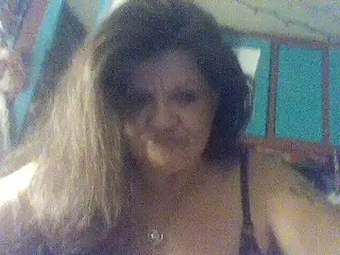 Snapshot of Fantasymaid80 chatting on January 23, 5:45 am Fantasymaid80 online show from January 23, 5:45 am