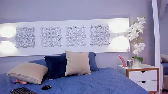 adelaa 11 online show from March 11, 7:03 pm