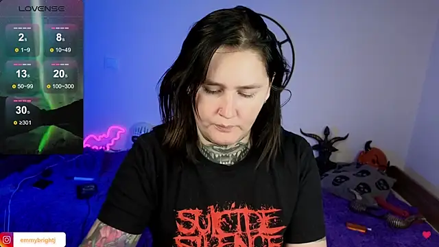 Emmybrightj  online show from November 29, 1:30 am