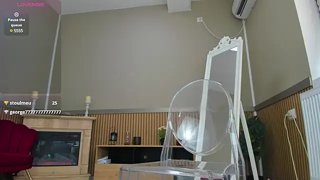 Snapshot of Kimi_Ivy chatting on February 19, 7:17 am Kimi Ivy online show from February 19, 7:17 am