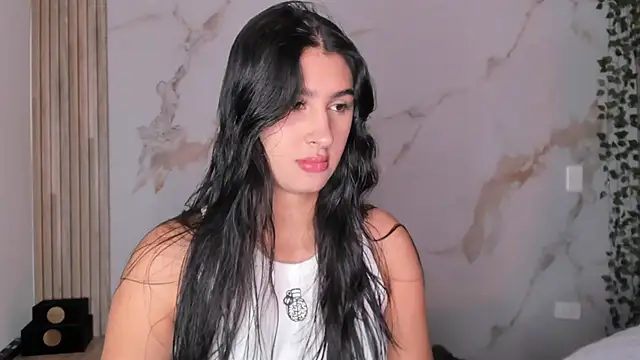 Snapshot of Ashley_Evans18 chatting on September 18, 12:29 pm Ashley Evans18 online show from September 18, 12:29 pm