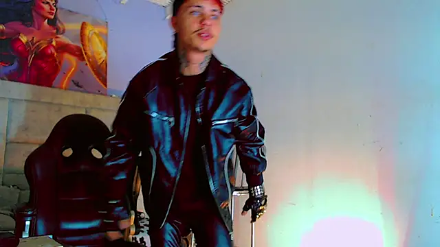 HannibalLester online show from October 20, 5:08 am