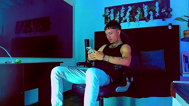 HannibalLester online show from March 23, 5:55 am