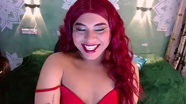 Snapshot of Emili_Roux chatting on January 21, 12:07 pm Emili Roux online show from January 21, 12:07 pm