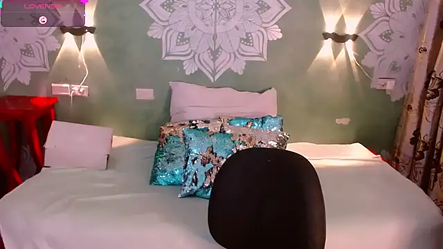 Snapshot of Emili_Roux chatting on January 31, 1:12 pm Emili Roux online show from January 31, 1:12 pm