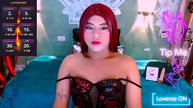 Snapshot of Emili_Roux chatting on March 19, 12:23 pm Emili Roux online show from March 19, 12:23 pm