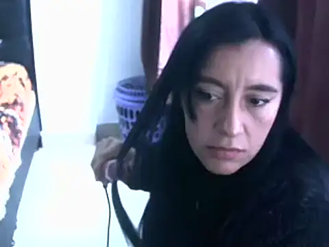 Snapshot of hailey85 chatting on December 23, 7:30 pm hailey85 online show from December 23, 7:30 pm