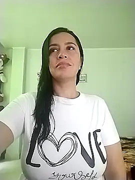 hailey85 online show from October 18, 7:25 pm