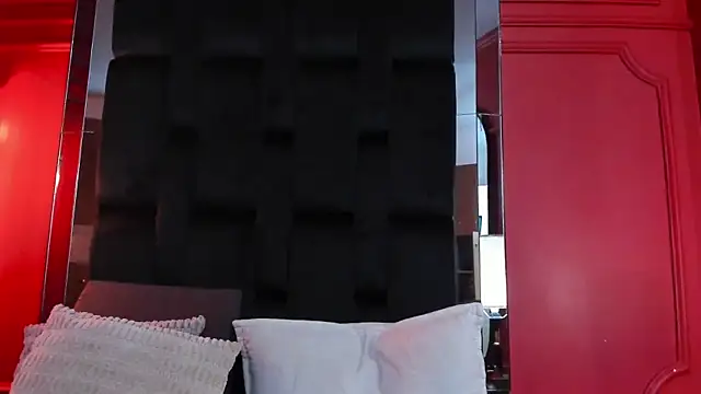 nathalie rossel online show from March 11, 1:16 am