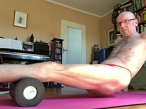 Bula94193 online show from May 16, 9:06 am