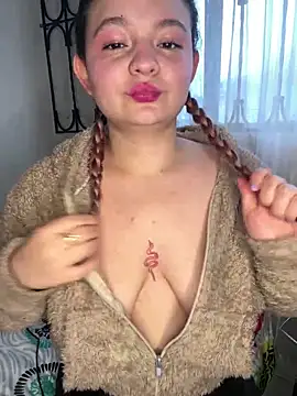 Snapshot of Naiara_Sex_ chatting on March 18, 10:35 pm Naiara Sex online show from March 18, 10:35 pm