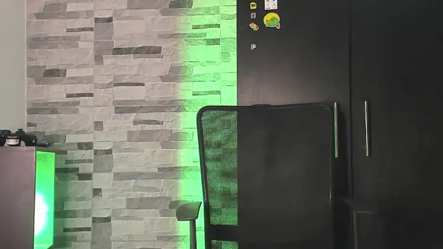 Snapshot of Dimitri_higth420 chatting on October 2, 2:07 am Dimitri higth420 online show from October 2, 2:07 am