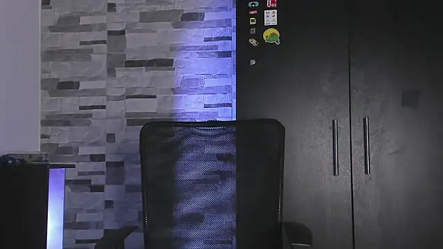 Snapshot of Dimitri_higth420 chatting on October 9, 2:53 am Dimitri higth420 online show from October 9, 2:53 am